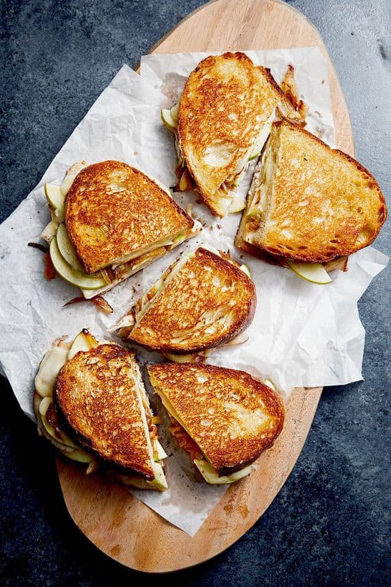 Apple & cultured cheese